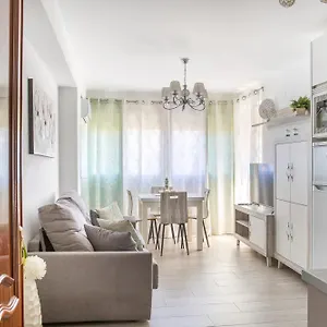 En Pleno Apartamento Torre Del Mar